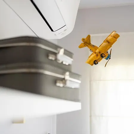 The Heli House - Pousa Tranquilamente, Aqui Estas Em Casa