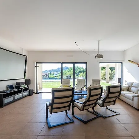 The Heli House - Pousa Tranquilamente, Aqui Estas Em Casa Villa *